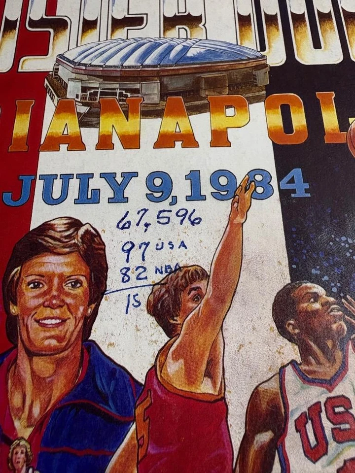 Baloncesto Olímpico de Estados Unidos 1984 vs NBA All Stars Programa Michael Jordan Hombres y Mujeres Foto 2 de 4