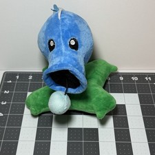 Plants VS Zombies Blue Snow Pea Shooter Plush Small Window Cling Hang