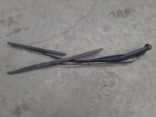 Hyundai i30 PDEB5PDEBBPDEBDPDEBE Scheibenwischerarm vorne 98321G3000