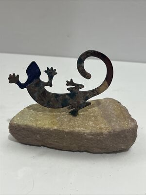 Gecko Figurine Lizard  Sandstone Metal Art Sculpture Southwest  paper weight 