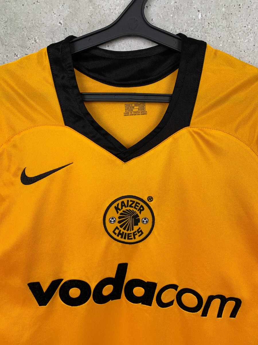KAIZER CHIEFS 2004 2005 HOME FOOTBALL SHIRT NIKE JERSEY SIZE S