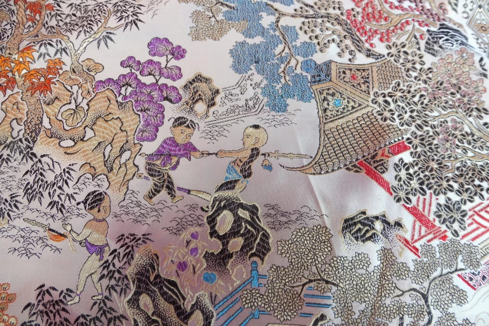 Silk Blanket, Noble Tablecloth Silk, China Silk Embroidery - Image 4 of 4