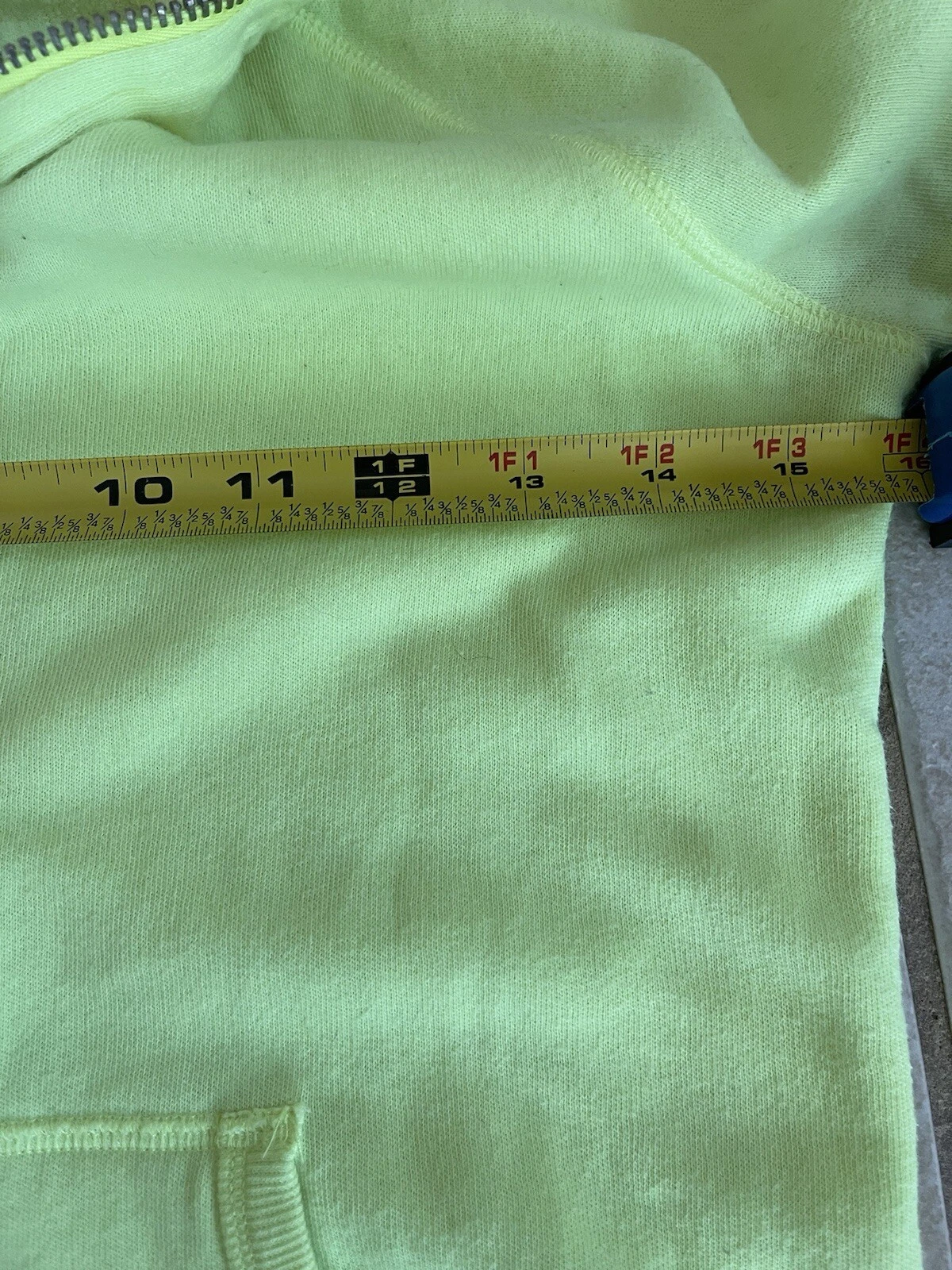 UNDERCOVER Felpa con cappuccio e zip intera Victoria's Secret giallo fluo paillettes ali d'angelo fuori produzione