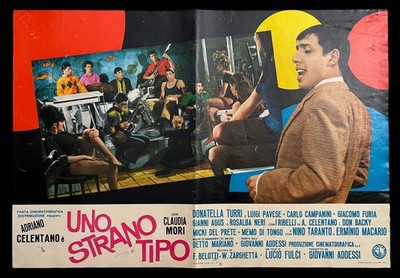 CINEMA fotobusta UNO STRANO TIPO Adriano Celentano Claudia Mori LUCIO FULCI