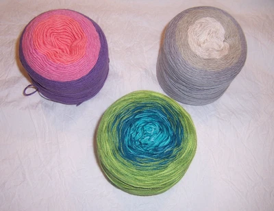 Red Heart It's a Wrap Yarn - Western or Drama OR Rainbow - Seaglass - Unbanded