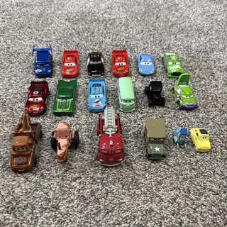 Lot Of 18 Disney Pixar Cars Diecast Lightning McQueen Mater
