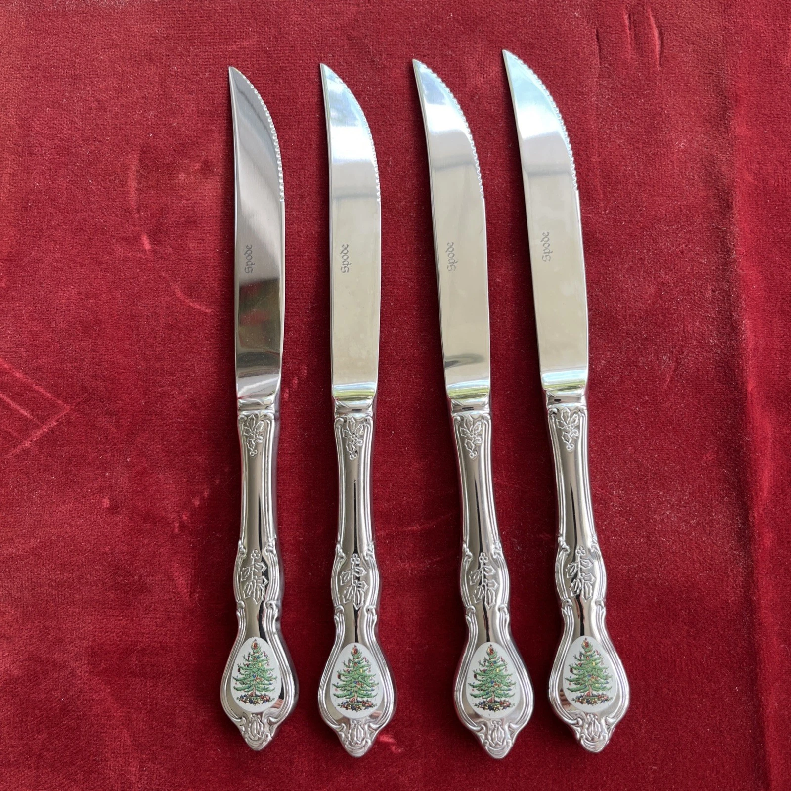 Spode Stainless Christmas Tree ~ Serrated Steak Knives 9 7/8" Set of 4
Opens in a new window or tab