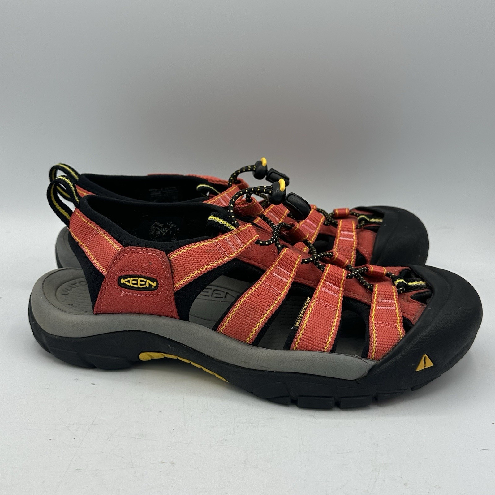 Sandali KEEN taglia M7 W8 8 5 unisex escursionismo fiume outdoor rosso barbabietola