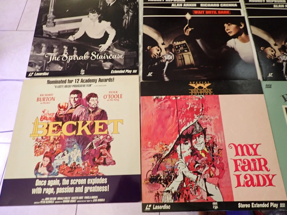 Set of 10 Laserdisc Dr. Strangelove Wuthering Heights It's a wonderful life - Image 2 of 4