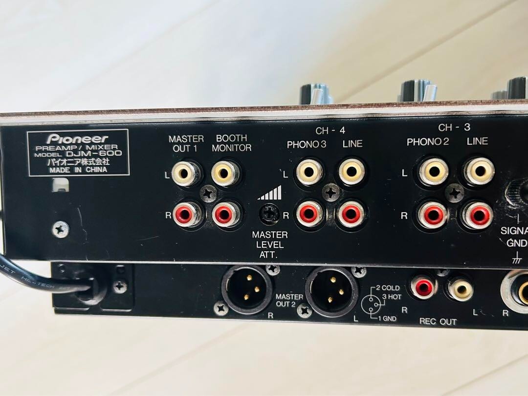 17 Pioneer DJM-600 DJミキサー Pioneer DJM-600 DJ Professional Mixer Silver Auto BPM