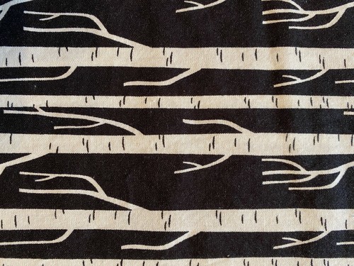 KEEPSAKE CALICO FABRIC~JoAnn~BLACK~Skinny Tree Trunks~BRANCHES~White~3.3 YDS~ - 第 1/3 張圖片