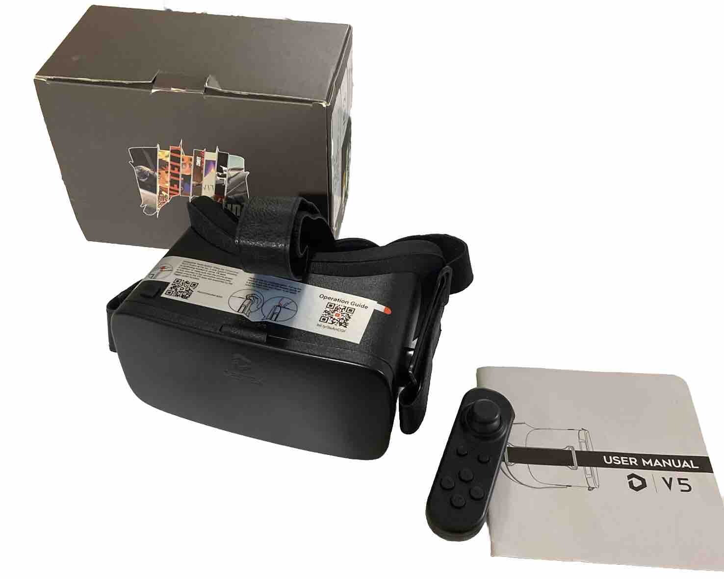 vr headset, black. It contains one controller for use. This item hasn’t been use-image