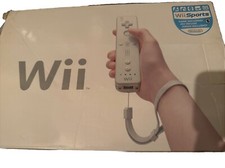 Nintendo White Wii Sports Console System Complete NO GAME In Box With Manuals