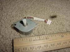 Small DC Electric Motor 24 VDC 0.55 A 7.5 Stepper M108
