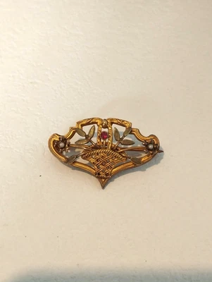 ANCIENNE BROCHE PLAQUÉ OR UNIC GRENAT PERLES PANIER STYLE LOUIS XVI 1900/20 - Photo 1/4
