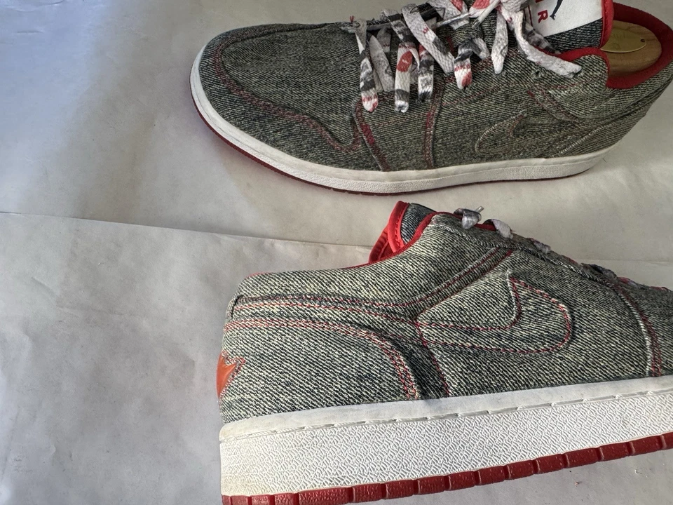 Talla 11 - Air Jordan 1 Retro Bajo Denim W Foto 4 de 4