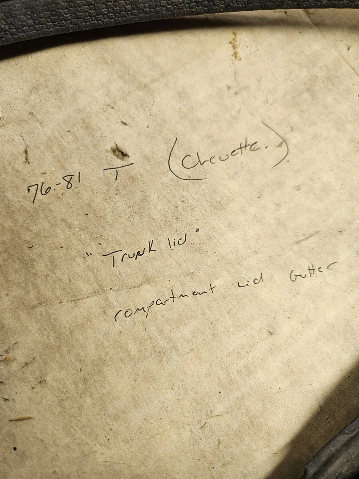 NOS 78 79 80 Chevrolet Chevette Trunk Gutter or Hood Edge Weatherstrip 1696763 Foto 4 de 4