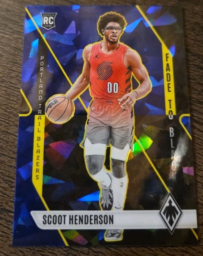 2023-24 Panini Phoenix - Fade to Black Scoot Henderson #6 Blue Ice (RC)