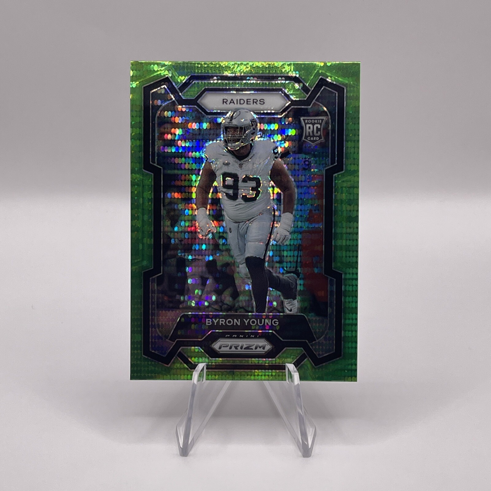 2023 Panini Prizm #355 Byron Young Neon Green Pulsar