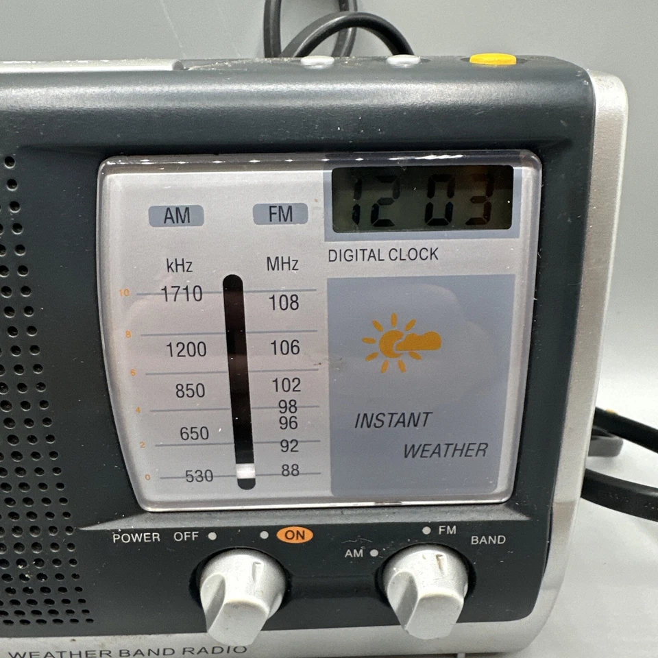 Emerson AM/FM/Weather Band Portable Radio Model RP6251 - Tested and Working - Image 2 of 4