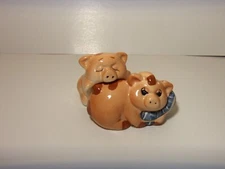 NAPPING  PIGS  PIGLETS  CERAMIC SALT & PEPPER SHAKERS VINTAGE   (UNUSED)