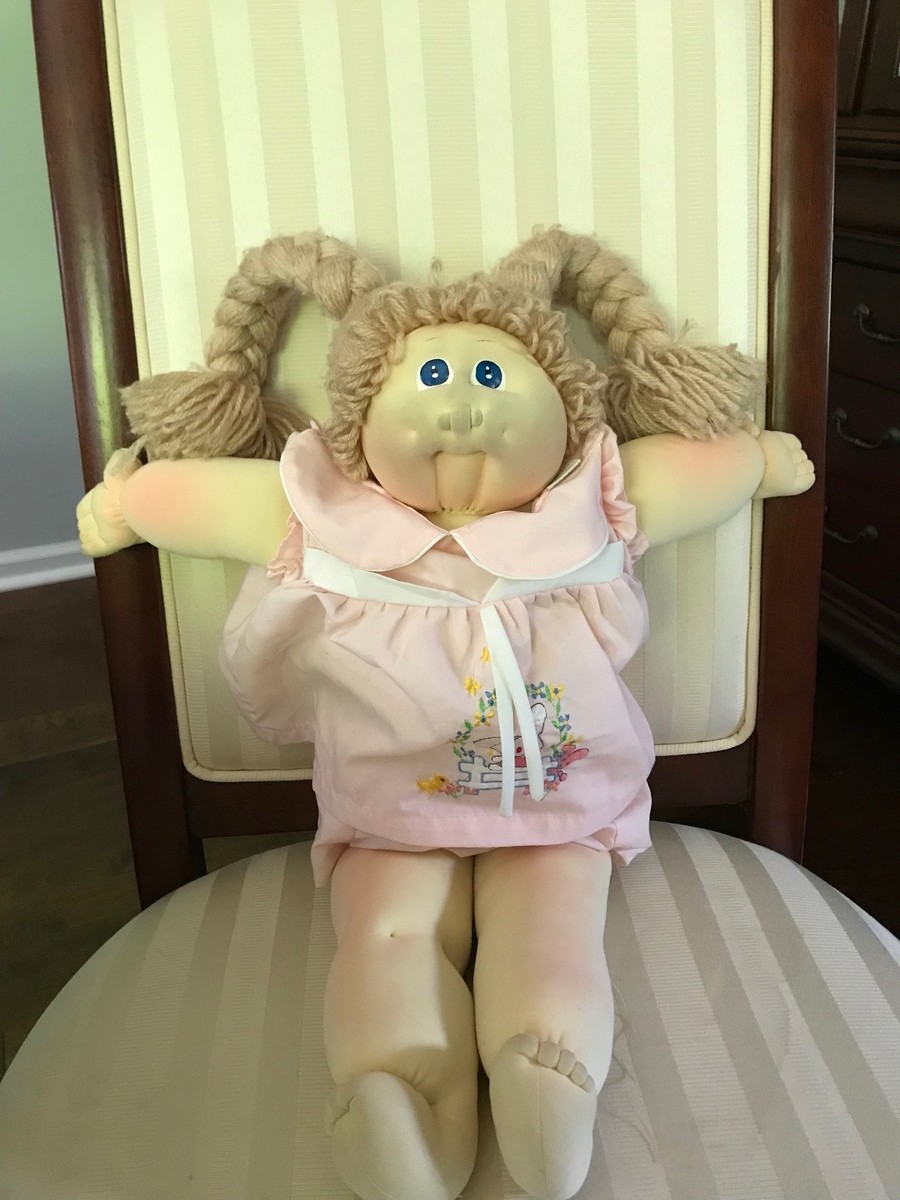 Xavier Roberts original soft cabbage patch doll with adoption