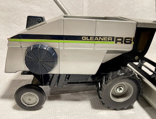 Scale Model 1/24 Scale Deutz-Allis R6 Gleaner Combine Farm Toy Collectible - Picture 9 of 15