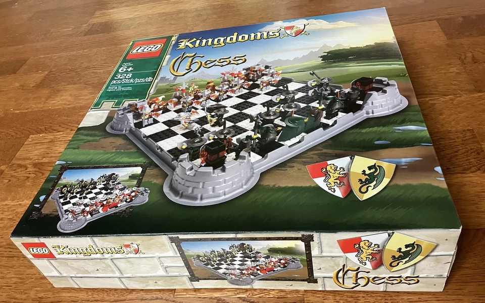 LEGO Kingdoms Chess Set (853373) - New in Sealed Box - Image 4 of 4