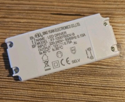 LED DRIVER (LED-Netzteil) 12V  0,75A 9W XING YUAN XY-1200750DV-B Travo