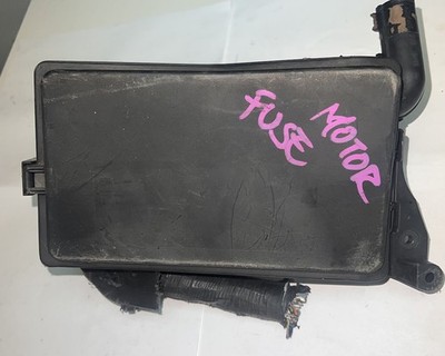 2010 Lexus IS250 Engine Fuse Box Relay Junction Block