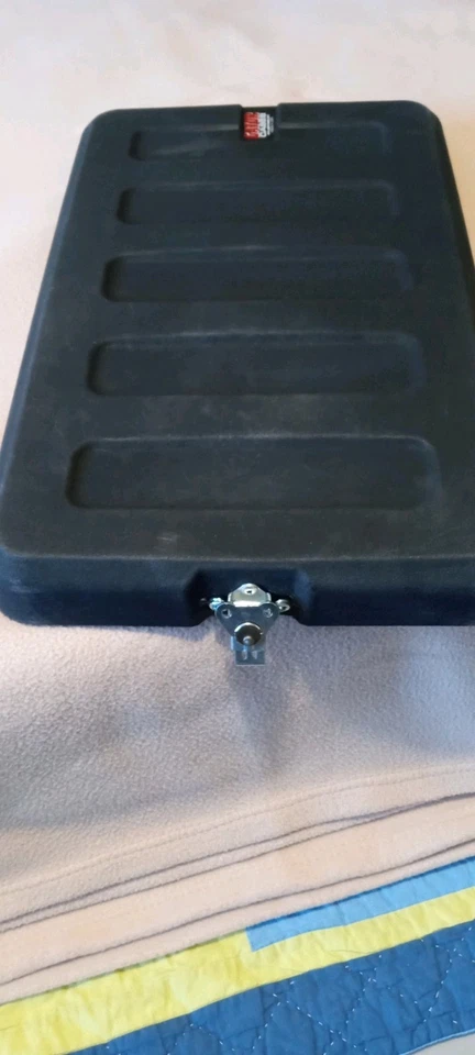 Kit de demostración de teléfono de ventas IP 19" Gator Box, 24P Netgear Starbox 2500 3 IP Polycom Foto 2 de 4