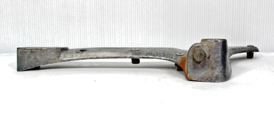 Honda RH & LH Metal Carrier 50303-271-000 50306-271-000 OEM P4053 - Image 3 of 4