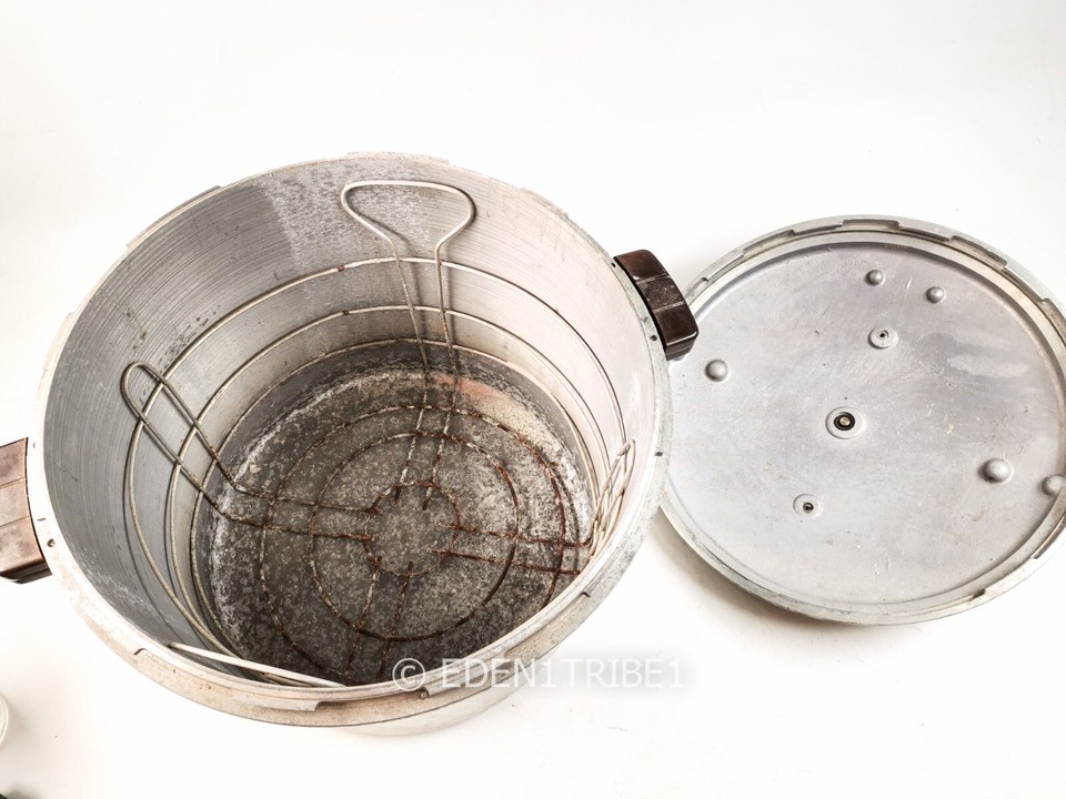 Vintage Presto 21 Quart Pressure Cooker Canner Cast Aluminum W/jar Rack