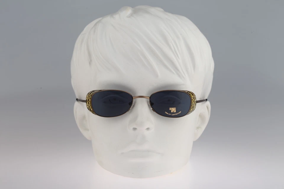 Dolce Vita DVS 53 04,, Vintage 90s side shields small slim rectangle sunglasses - Image 2 of 4
