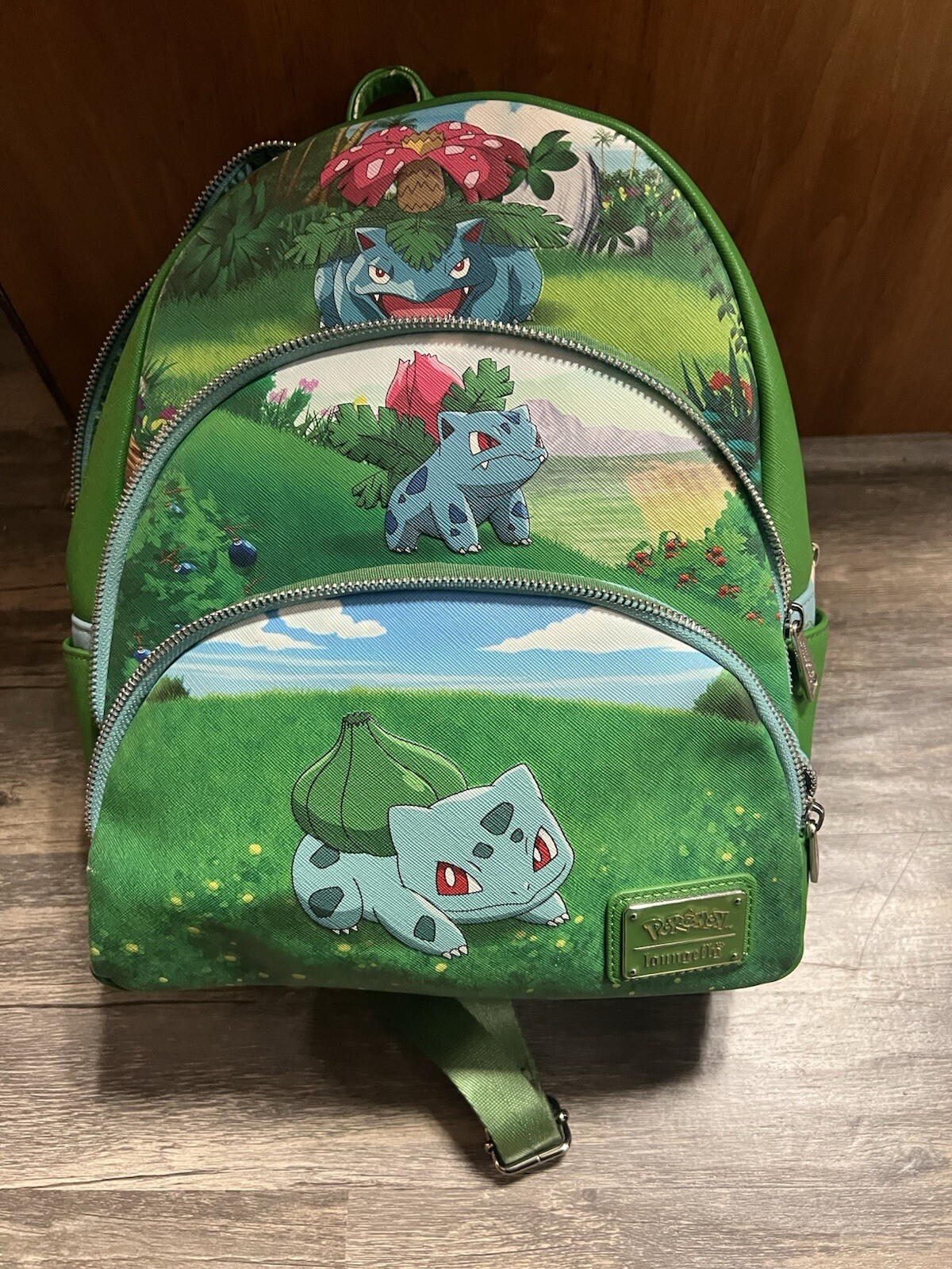 Bulbasuar Evolutions Bag Loungefly
