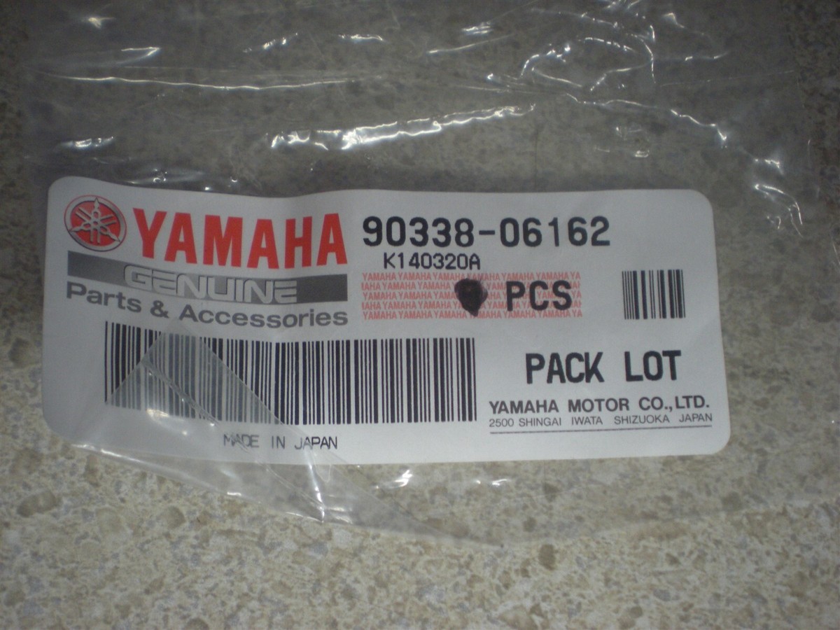 Enamel様 NOS OEM Yamaha Plug 1984-13 XVZ1300 90338-06162 | eBay