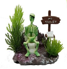 SKELETON ON TOILET Air Driven Ornament Fish Tank Decor Aquarium Decoration