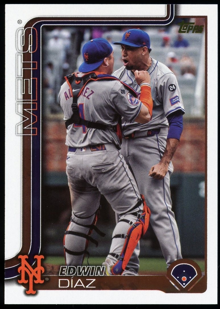Edwin Diaz 2025 Topps Series 1 #286 Golden Mirror Image Variation SSP Mets