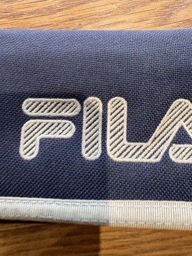 Vintage 90’s FILA hook&loop Wallet Great Condition And Clean Inside - Picture 2 of 3
