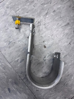 LOT OF 26 Caddy Nvent CAT32HPSF 2'' J-HOOK WITH SHOTFIRE NEW NO BOX  NO RETAINERS