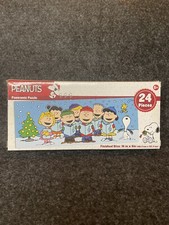 2018 Snoopy Peanuts Christmas Caroling Panoramic Puzzle 24 Piece 16X6