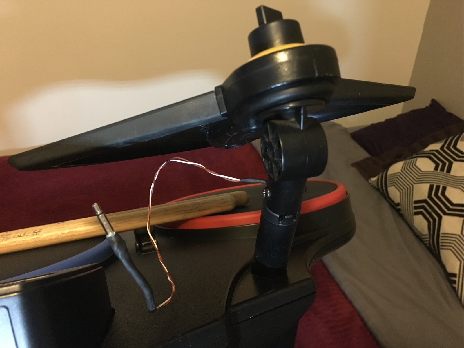 PS3 Guitar Hero Drums w/ Pedal and Sticks Red Octane 95481.805 No