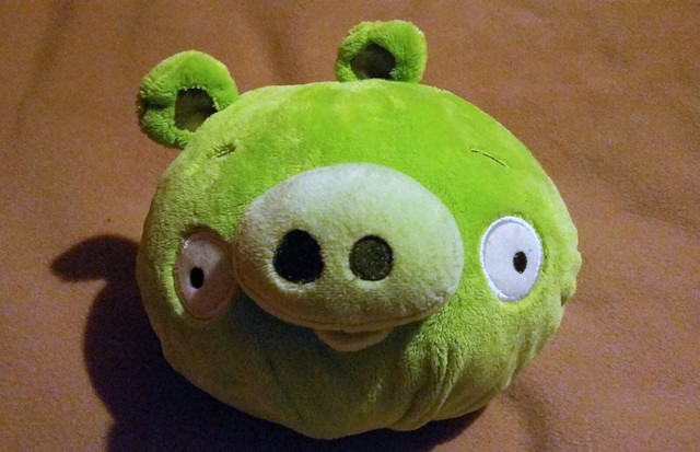 angry birds king pig plush