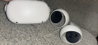 Oculus Quest 2 128GB, No USB-C Charger With Controllers
