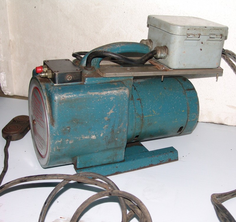 WA Whitney hydraulic power unit 700 , 1/2 hp , 110 vac