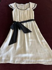 Beautiful Eggshell White And Black Loft Dress Size 4 Easy Care.