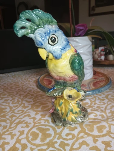 Stangl figurine Cockatoo 9" - Stamped 3580 - Artist signed  Excellent  Condition