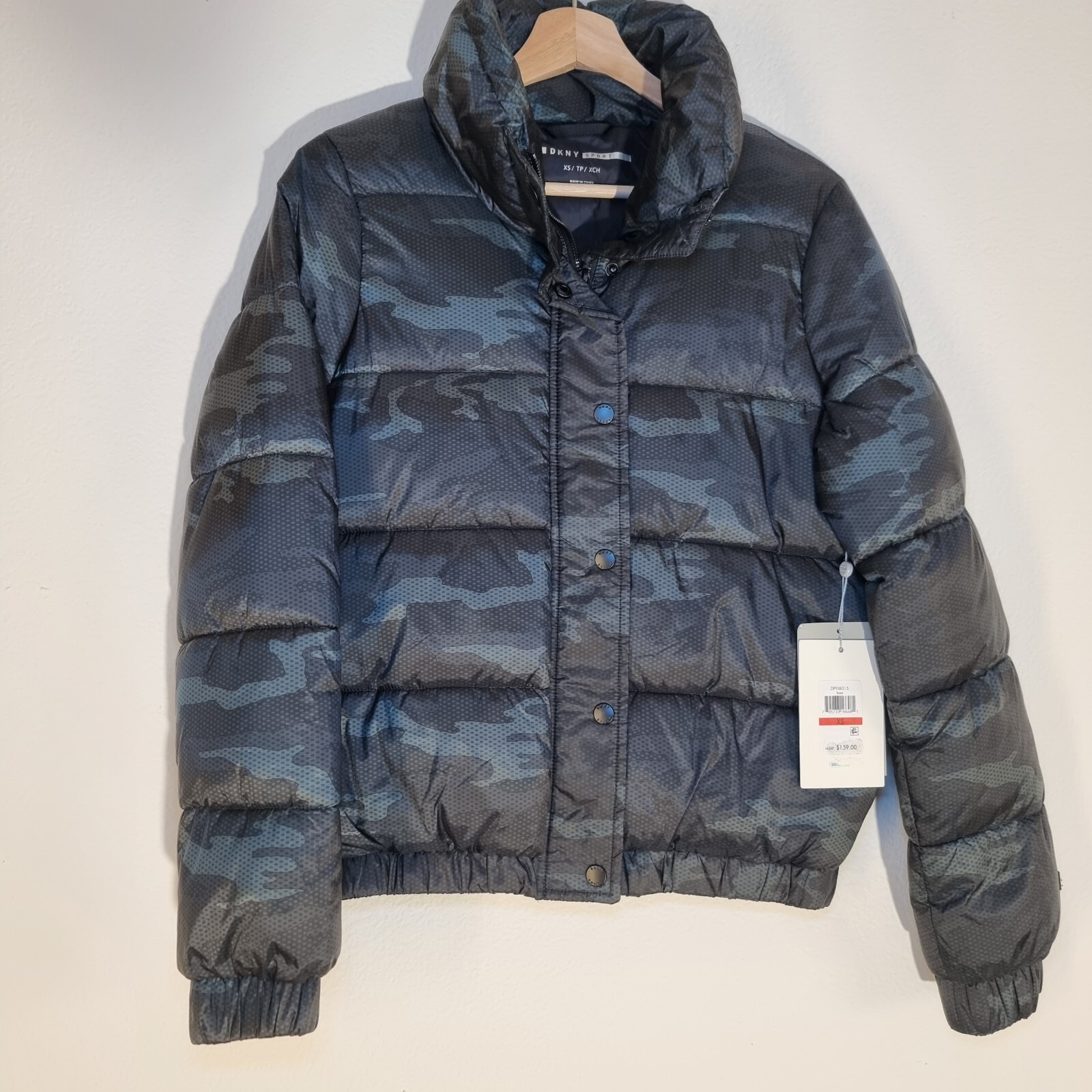 DKNY Camouflage Puffer Womens Camo Print Down Jacket Size XS