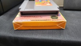 VIDEOGIOCO CIB DONKEY KONG CLASSICS NINTENDO NES COMPLETO DI SCATOLA CON PROTETTORE