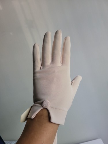 Vintage Antique Ivory Ladies Gloves Sz 6 New - Picture 6 of 9